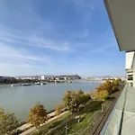 Panorama Apartment At Infinity Budapest